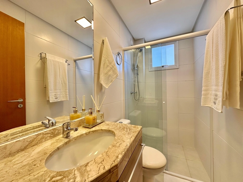 Apartamento de 2 dormitórios finamente mobiliado: 18ª foto da galeria de imagens do imóvel