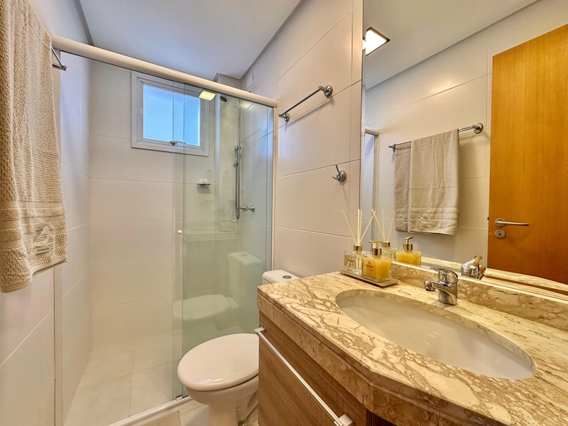 Apartamento de 2 dormitórios finamente mobiliado: 15ª foto da galeria de imagens do imóvel