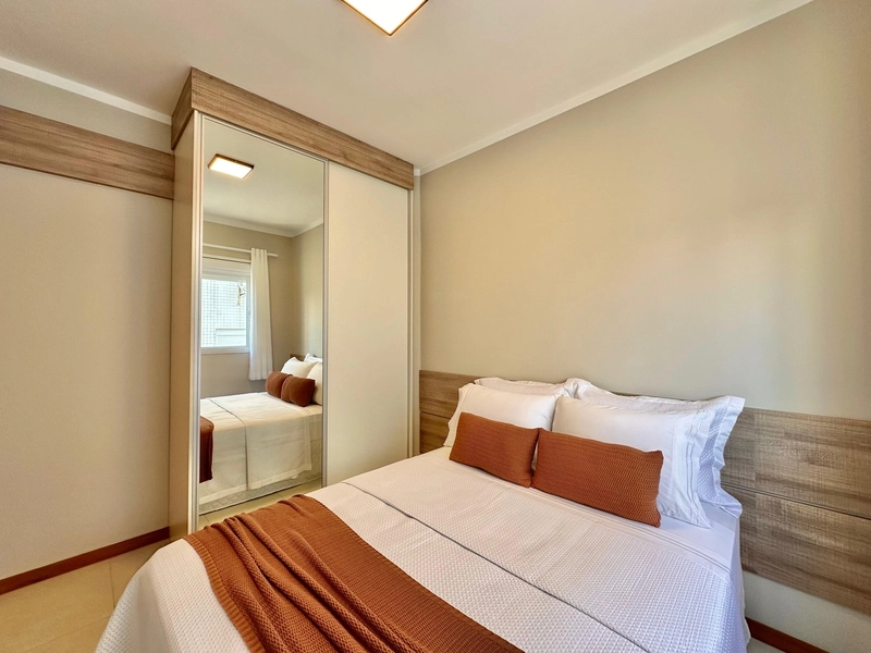 Apartamento de 2 dormitórios finamente mobiliado: 13ª foto da galeria de imagens do imóvel