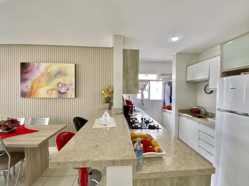 OPORTUNIDADE! DE FRENTE, MOBILIADO, 2 DORMITS. VAGA, ELEVADOR!: 3ª foto da galeria de imagens do imóvel