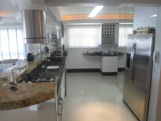 Apartamento diferenciado na praça bassani, são 300m² só de apartamento: 4ª foto da galeria de imagens do imóvel