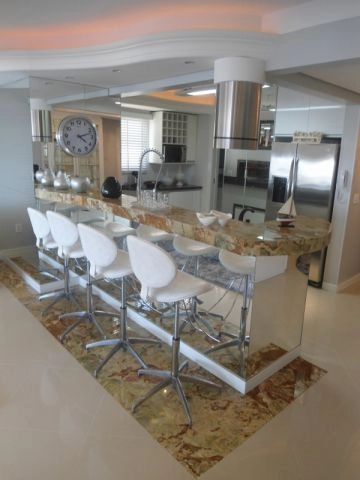 Apartamento diferenciado na praça bassani, são 300m² só de apartamento: 8ª foto da galeria de imagens do imóvel