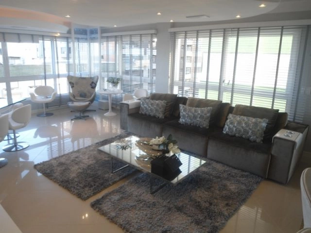 Apartamento diferenciado na praça bassani, são 300m² só de apartamento: 9ª foto da galeria de imagens do imóvel