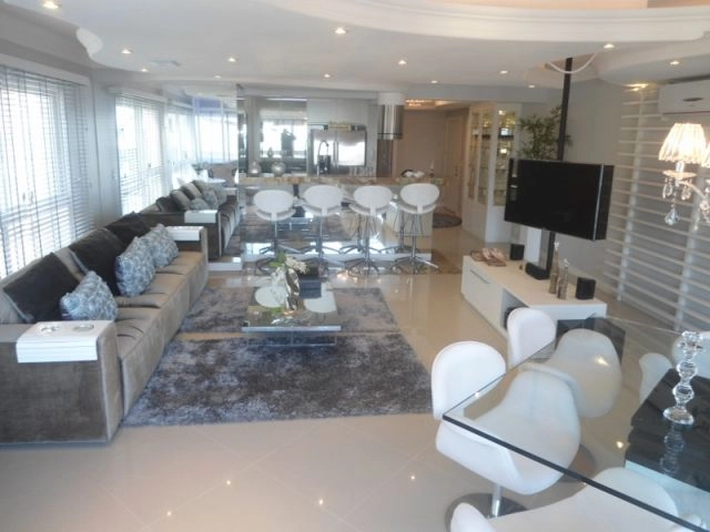 Apartamento diferenciado na praça bassani, são 300m² só de apartamento: 14ª foto da galeria de imagens do imóvel