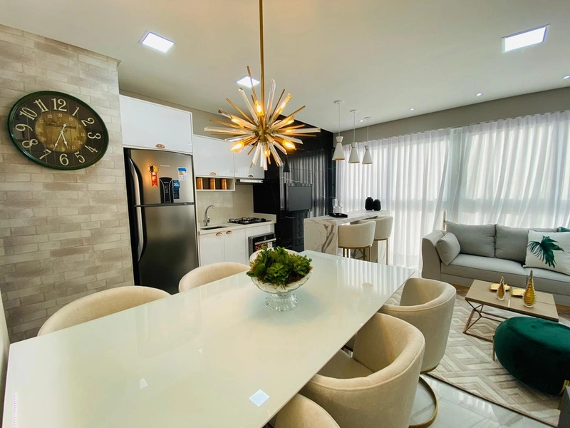 Junto a Avenida...: 2ª foto da galeria de imagens do imóvel