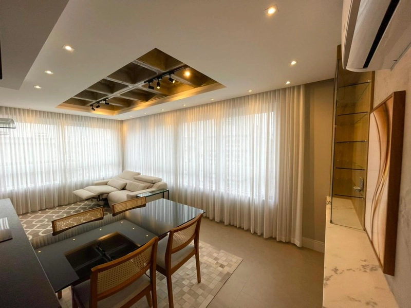 ALTO PADRÃO! ANDAR ALTO DE FRENTE COM VISTA! MOBILIADO E DECORADO!: 2ª foto da galeria de imagens do imóvel