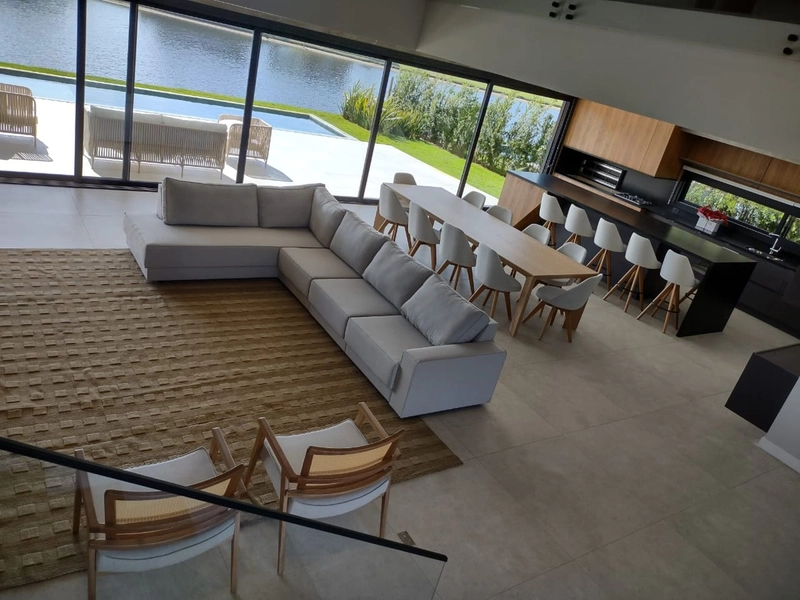 SOBRADO ALTO PADRÃO VISTA PARA O LAGO: 3ª foto da galeria de imagens do imóvel