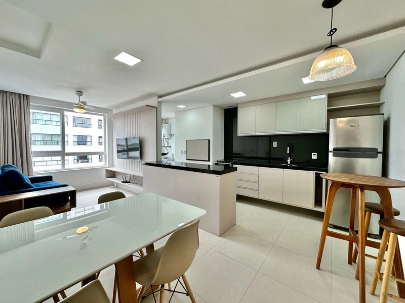 APARTAMENTO DE FRENTE NA NAVEGANTES! MOBILIADO E DECORADO!: 1ª foto da galeria de imagens do imóvel