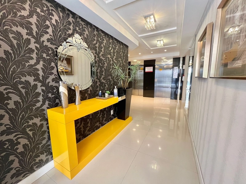 APARTAMENTO DE FRENTE, MOBILIADO E DECORADO! SACADA DE FRENTE!: 19ª foto da galeria de imagens do imóvel