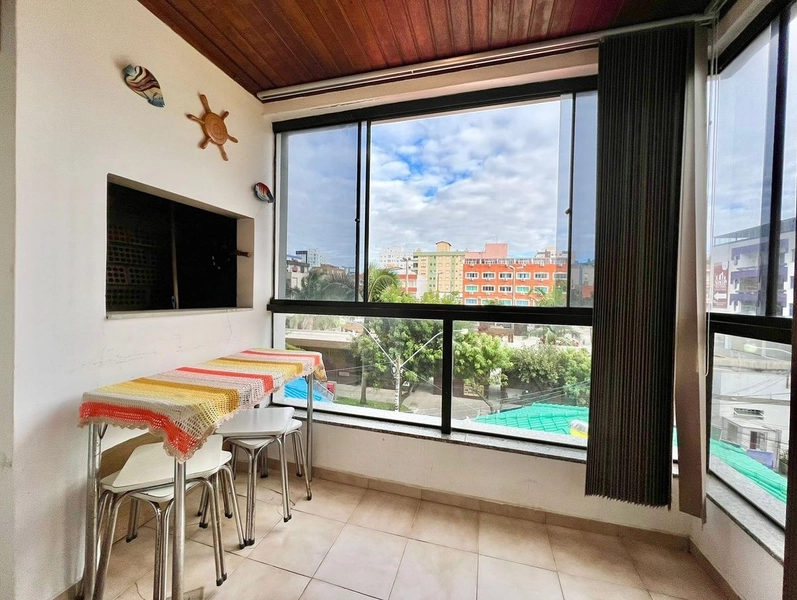 FRENTE A PRAÇA DOS CAMELÔS: 1ª foto da galeria de imagens do imóvel