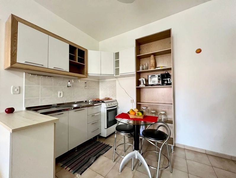 FRENTE A PRAÇA DOS CAMELÔS: 6ª foto da galeria de imagens do imóvel