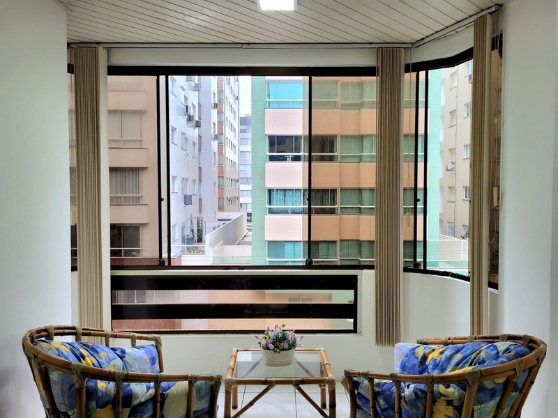 AO LADO DA PRAÇA FLÁVIO BOIANOVISKi: 2ª foto da galeria de imagens do imóvel