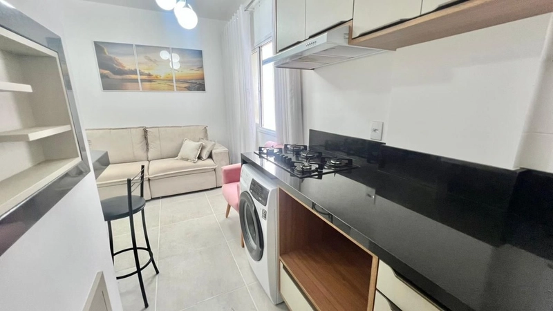 APARTAMENTO MOBILIADO COM VISTA MAR, BOX E EXCELENTE POSIÇÃO SOLAR: 3ª foto da galeria de imagens do imóvel