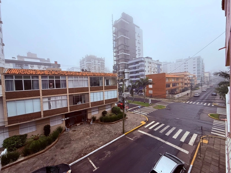 EXCELENTE INVESTIMENTO NO CENTRO! 1 DORMITÓRIO AMPLO DE FRENTE!: 1ª foto da galeria de imagens do imóvel