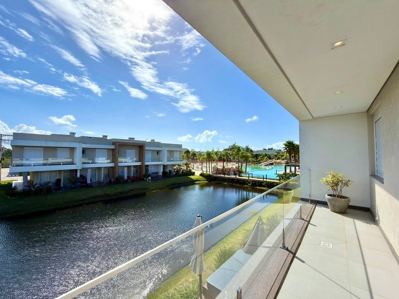 Sobrado de esquina, beira lago, junto ao clube.: 27ª foto da galeria de imagens do imóvel
