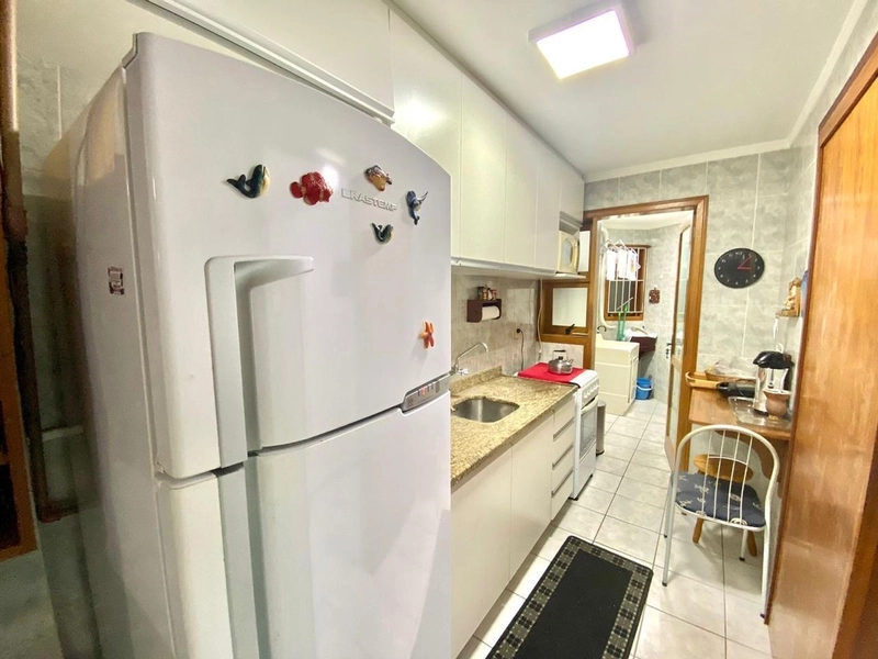 APTO DE FRENTE COM SACADA PARA  PRAÇA FLÁVIO BOIANOVISKI! MOBILIADO!: 8ª foto da galeria de imagens do imóvel