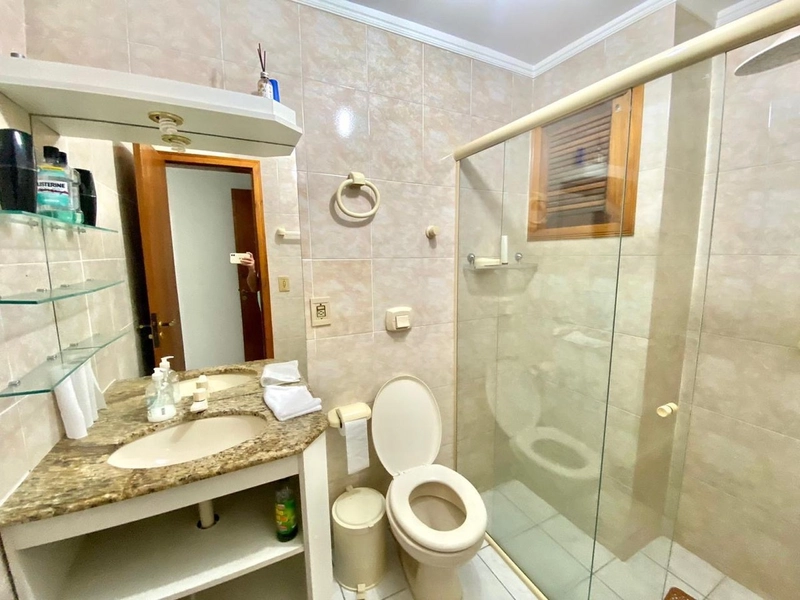 APTO DE FRENTE COM SACADA PARA  PRAÇA FLÁVIO BOIANOVISKI! MOBILIADO!: 13ª foto da galeria de imagens do imóvel