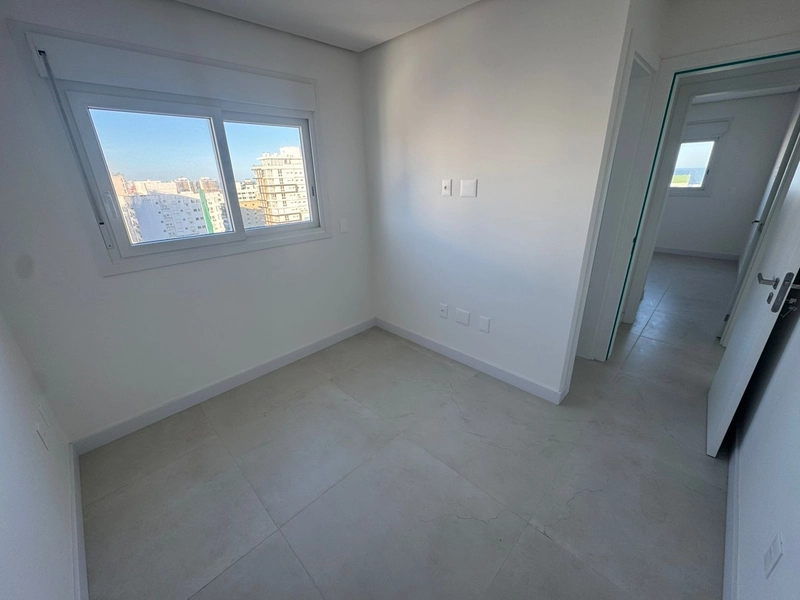 OPORTUNIDADE NAVEGANTES! 14º ANDAR!VISTA ESPETACULAR! 2 SUÍTES,ROOFTOP: 5ª foto da galeria de imagens do imóvel