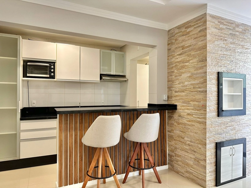 60X!! Apto 02 dormitórios com Terraço amplo, Mobiliado/Decorado, veja: 4ª foto da galeria de imagens do imóvel