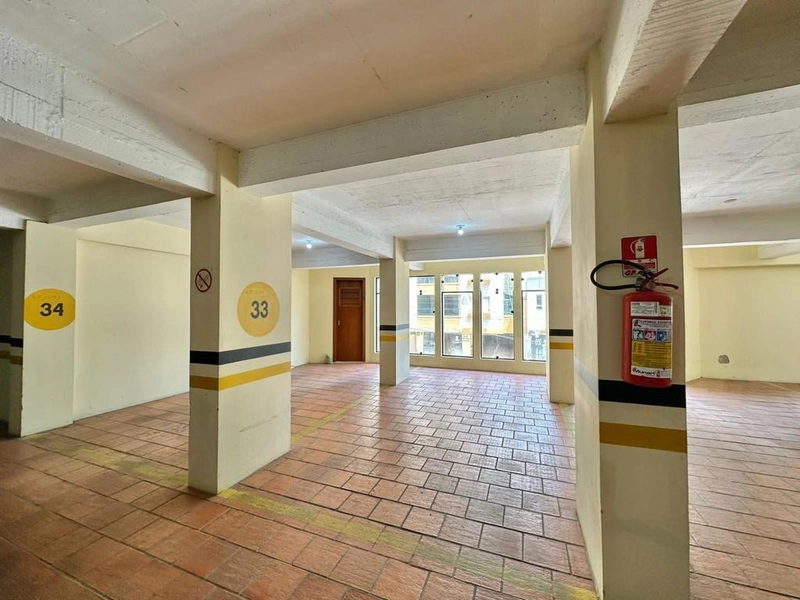 APARTAMENTO SACADA DE FRENTE NO CENTRO! JUNTO A PRAÇA DO MINI GOLF: 4ª foto da galeria de imagens do imóvel