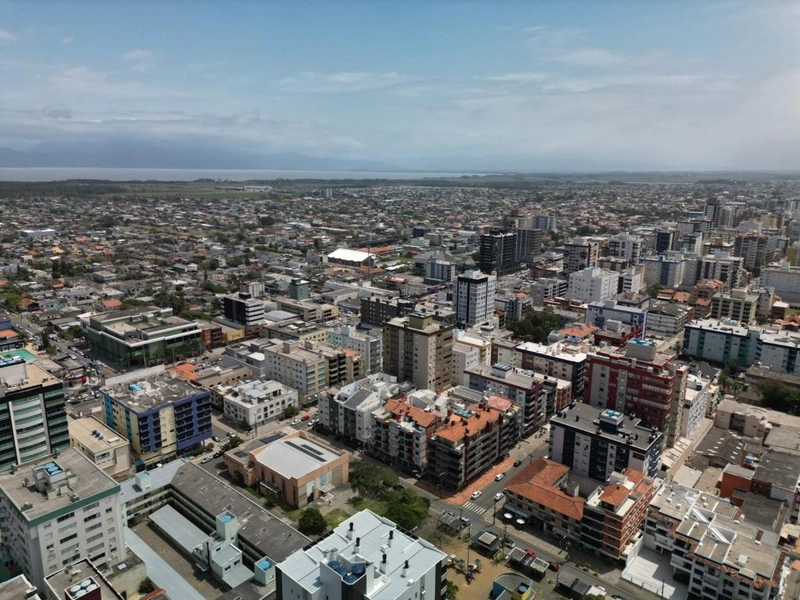 APARTAMENTO SACADA DE FRENTE NO CENTRO! JUNTO A PRAÇA DO MINI GOLF: 23ª foto da galeria de imagens do imóvel