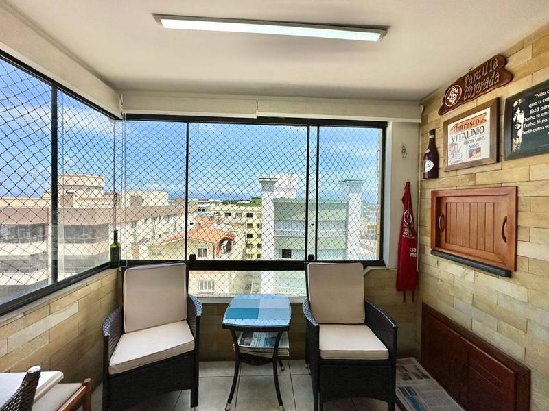 APARTAMENTO SACADA DE FRENTE NO CENTRO! JUNTO A PRAÇA DO MINI GOLF: 1ª foto da galeria de imagens do imóvel