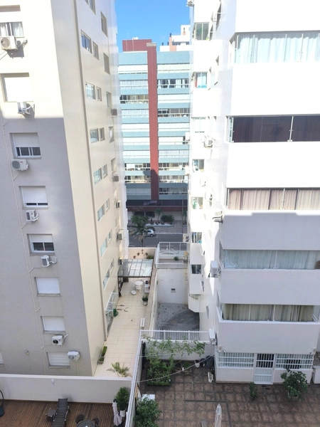 JUNTO À PRAÇA TIARAJU, COM BOX AMPLO E VISTA PARA A AV. UBIRAJARA: 6ª foto da galeria de imagens do imóvel