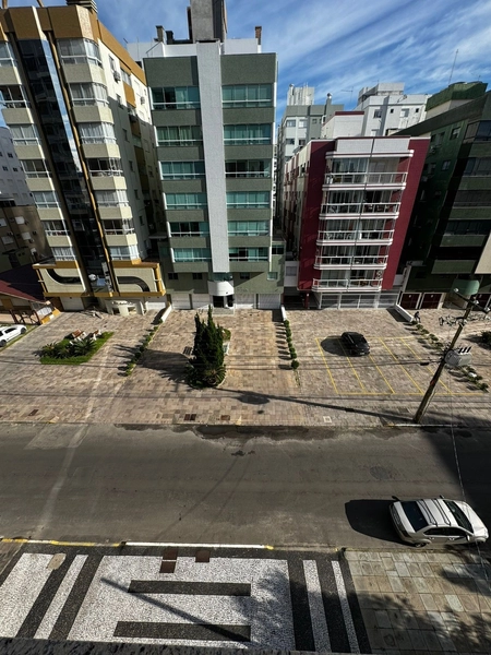 EXCELENTE OPORTUNIDADE PRÓXIMO AO MAR E A PRAÇA FLÁVIO BOIANOVSKI: 10ª foto da galeria de imagens do imóvel