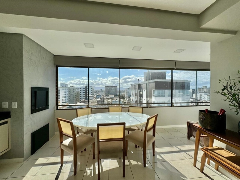 Cobertura com Vista Eterna pro Mar Finamente Decorada: 12ª foto da galeria de imagens do imóvel