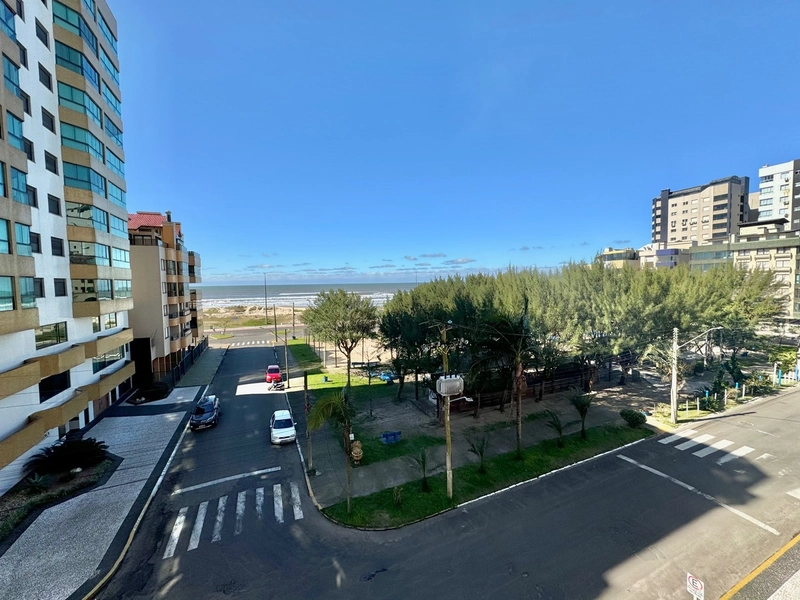 FRENTE PRAÇA LUIS BASSANI!!: 2ª foto da galeria de imagens do imóvel