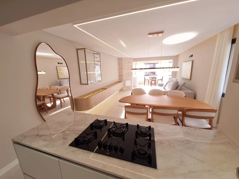 60x!!!NO CORAÇÃO DE CAPÃO! DE FRENTE COM SACADA, MOBILIADO,