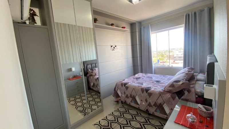 APARTAMENTO DE FRENTE COM VISTA, MOBILIADO! VENHA VISITAR...: 8ª foto da galeria de imagens do imóvel