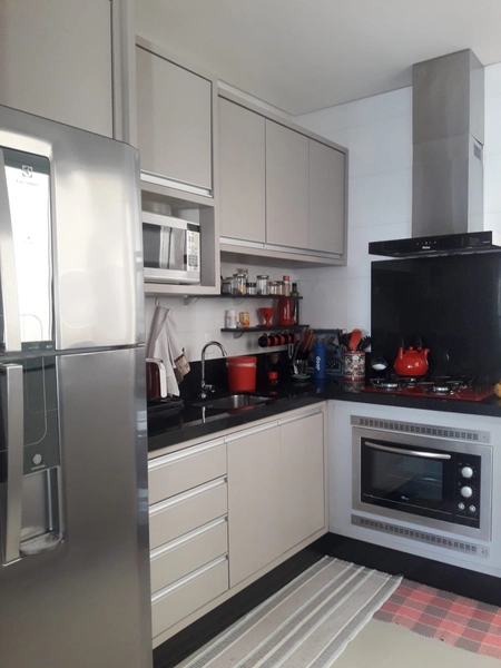 APARTAMENTO DE FRENTE COM VISTA, MOBILIADO! VENHA VISITAR...: 9ª foto da galeria de imagens do imóvel