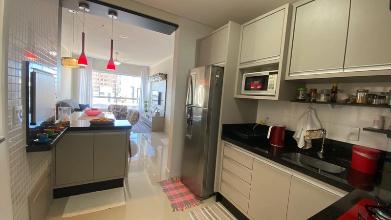 APARTAMENTO DE FRENTE COM VISTA, MOBILIADO! VENHA VISITAR...: 4ª foto da galeria de imagens do imóvel