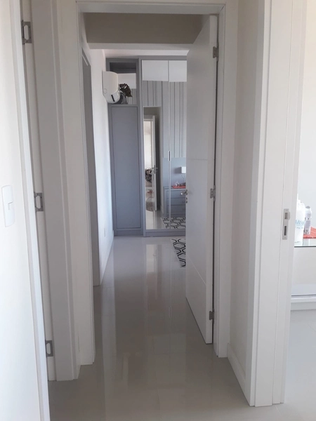 APARTAMENTO DE FRENTE COM VISTA, MOBILIADO! VENHA VISITAR...: 10ª foto da galeria de imagens do imóvel