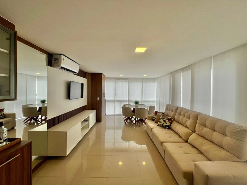 ALTO PADRÃO NA BEIRA MAR, COM VISTA ESPETACULAR MAR! MOB. E DECORADO: 3ª foto da galeria de imagens do imóvel