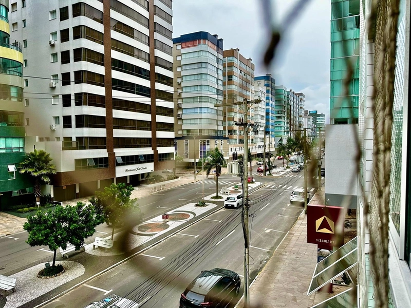 Em frente a avenida com vista eterna para o mar: 11ª foto da galeria de imagens do imóvel