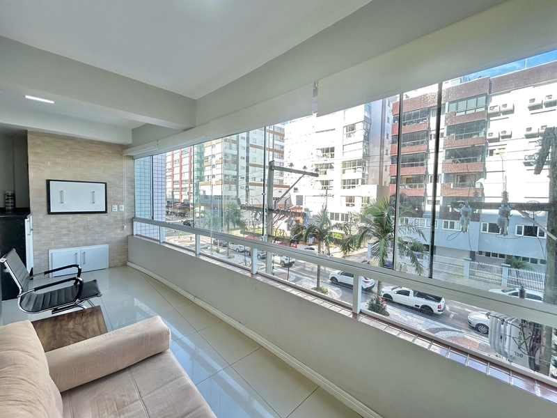 De frente para avenida, com vista para o mar e serra.: 15ª foto da galeria de imagens do imóvel
