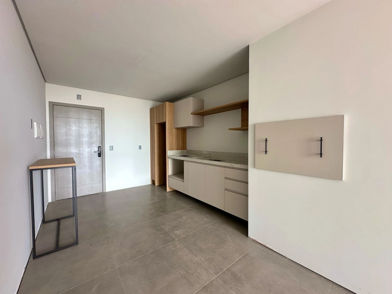 APARTAMENTO DE 2 DORMITÓRIOS C/ SUITE,  DE FRENTE PARA AVENIDA: 11ª foto da galeria de imagens do imóvel