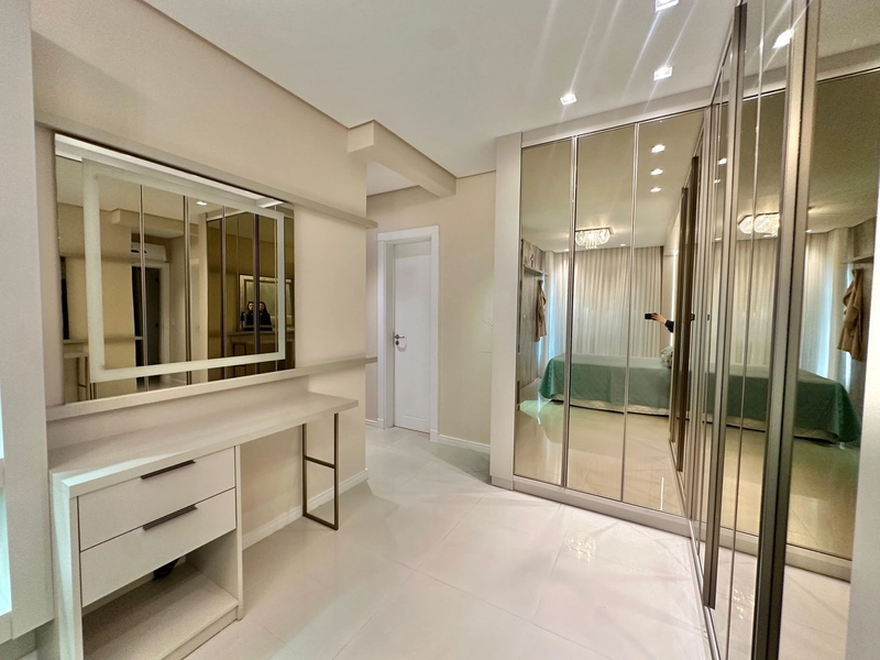 ALTO PADRÃO, FINAMENTE MOBILIADO E DECORADO COM VISTA ESPETACULAR.: 20ª foto da galeria de imagens do imóvel