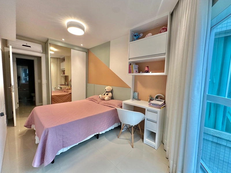 ALTO PADRÃO, FINAMENTE MOBILIADO E DECORADO COM VISTA ESPETACULAR.: 17ª foto da galeria de imagens do imóvel