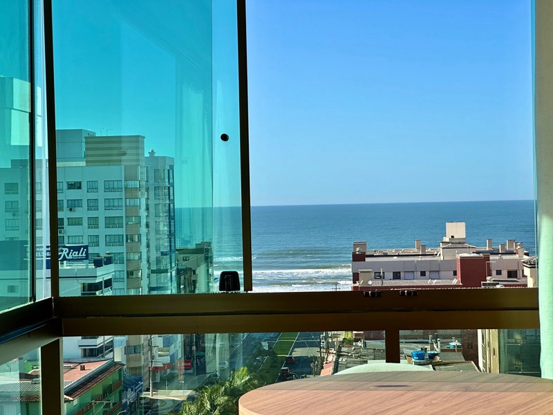 VISTA PARA O MAR! APTO. AMPLO, MOBILIADO E DECORADO, PREDIO COM INFRA!: 1ª foto da galeria de imagens do imóvel