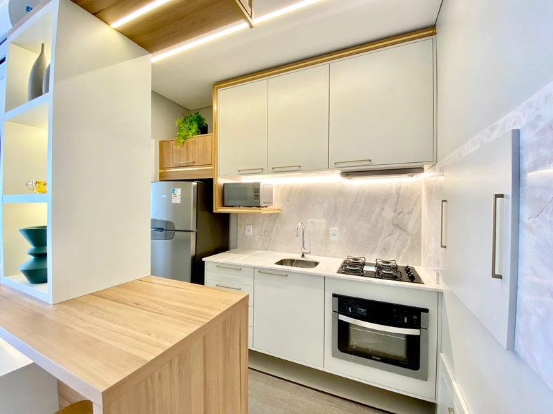 60X !NAVEGANTES, DE FRENTE COM VISTA, ANDAR ALTO! MOBILIADO E DECORADO: 2ª foto da galeria de imagens do imóvel