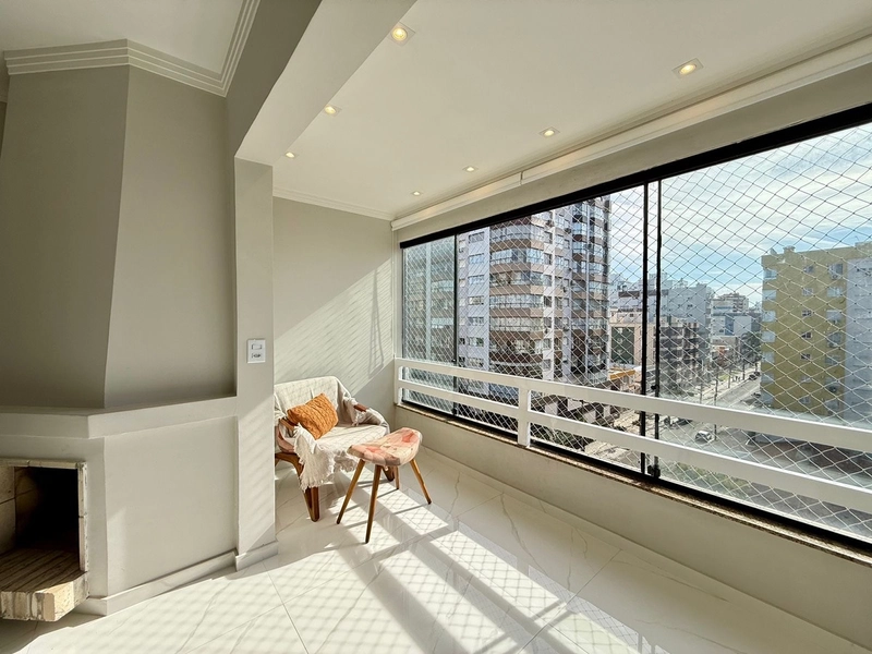 NO CORAÇÃO DE CAPÃO!MOBILIADO! COM VISTA MAR DE TODOS CÔMODOS!