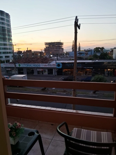 INVESTIR OU MORAR! APTO. DE  FRENTE, SACADA COM VISTA!