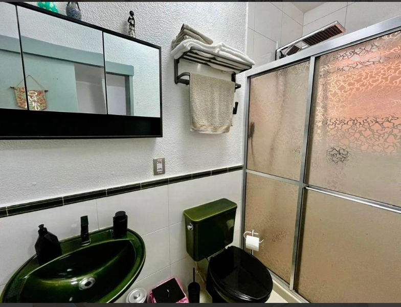 OPORTUNIDADE NO CENTRO!36X ! MOBILIADO E DECORADO! 2DORMTS. VAGA...: 4ª foto da galeria de imagens do imóvel