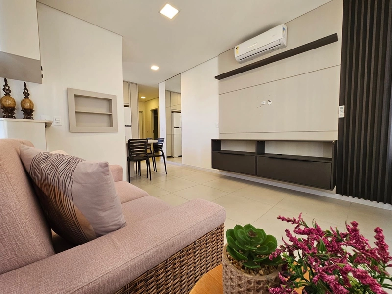 NAVEGANTES, DE FRENTE, MOBILIADO E DECORADO! INFRA COMPLETA!