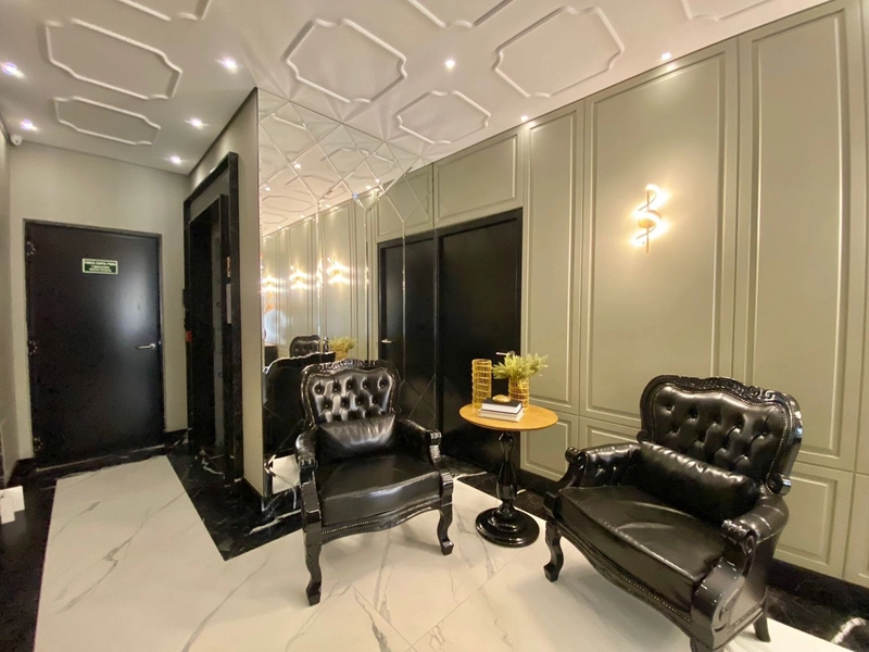 ARQUITETURA NEOCLÁSSICA! ALTISSÍMO PADRÃO! MOBILIADO E DECORADO!: 2ª foto da galeria de imagens do imóvel