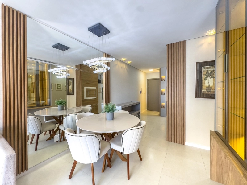 NAVEGANTES! DE FRENTE COM VISTA! MOBILIADO! ALTO PADRÃO CONSTRUTIVO!: 3ª foto da galeria de imagens do imóvel