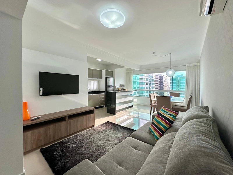 ZONA NOVA! MOBILIADO E DECORADO! DE FRENTE COM VISTA, INFRA COMPLETA: 4ª foto da galeria de imagens do imóvel